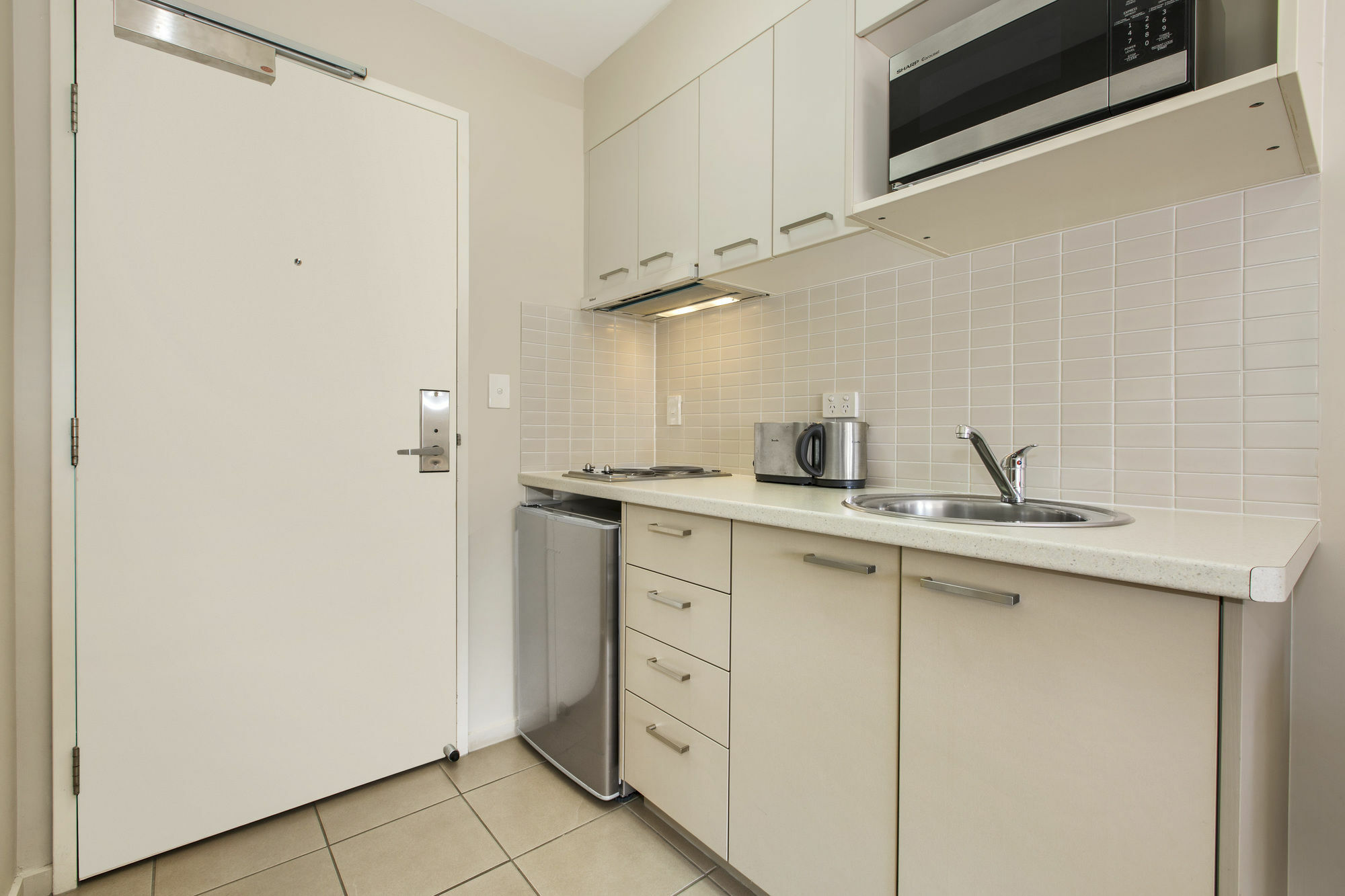 Gladstone Downtown Central Apartment Hotel Official Exterior photo